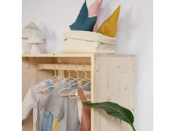 Armoire Montessori En épicéa Massif De Couleur Beige Avec Du Rotin -Meubles Soldes Boutique armoire et dressing 22186325