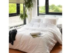 Couette Légère Anti Transpirante 200 Gr/m² 140 X 200 Cm Pour Lit 1 Place 90 X 190 Cm 9 Couette Légère Anti Transpirante 200 Gr/m² 140 X 200 Cm Pour Lit 1 Place 90 X 190 Cm -Meubles Soldes Boutique couette 8896501