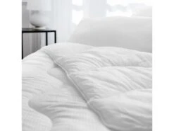 Couette Tempérée 260x240 Cm CARESSE Garnissage Polyester 375 G/m2 -Meubles Soldes Boutique couette 8896741