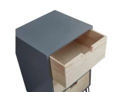 Table De Chevet BAHIA Meuble De Nuit Avec 3 Tiroirs De Coloris Gris Et Bois Naturel Avec Pieds épingle En Métal Noir 11 Table De Chevet BAHIA Meuble De Nuit Avec 3 Tiroirs De Coloris Gris Et Bois Naturel Avec Pieds épingle En Métal Noir -Meubles Soldes Boutique table de chevet 12848377