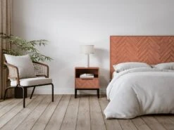 Table De Chevet 1 Tiroir Et 1 Niche - Bois D'acacia Et Métal - Naturel Et Noir - VEDILA